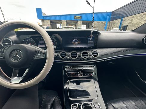 Used 2017 Mercedes-Benz E 300 4MATIC image 10