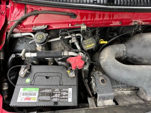 Used 2011 Ford E-150 and Econoline 150 Wagon RWD image 11