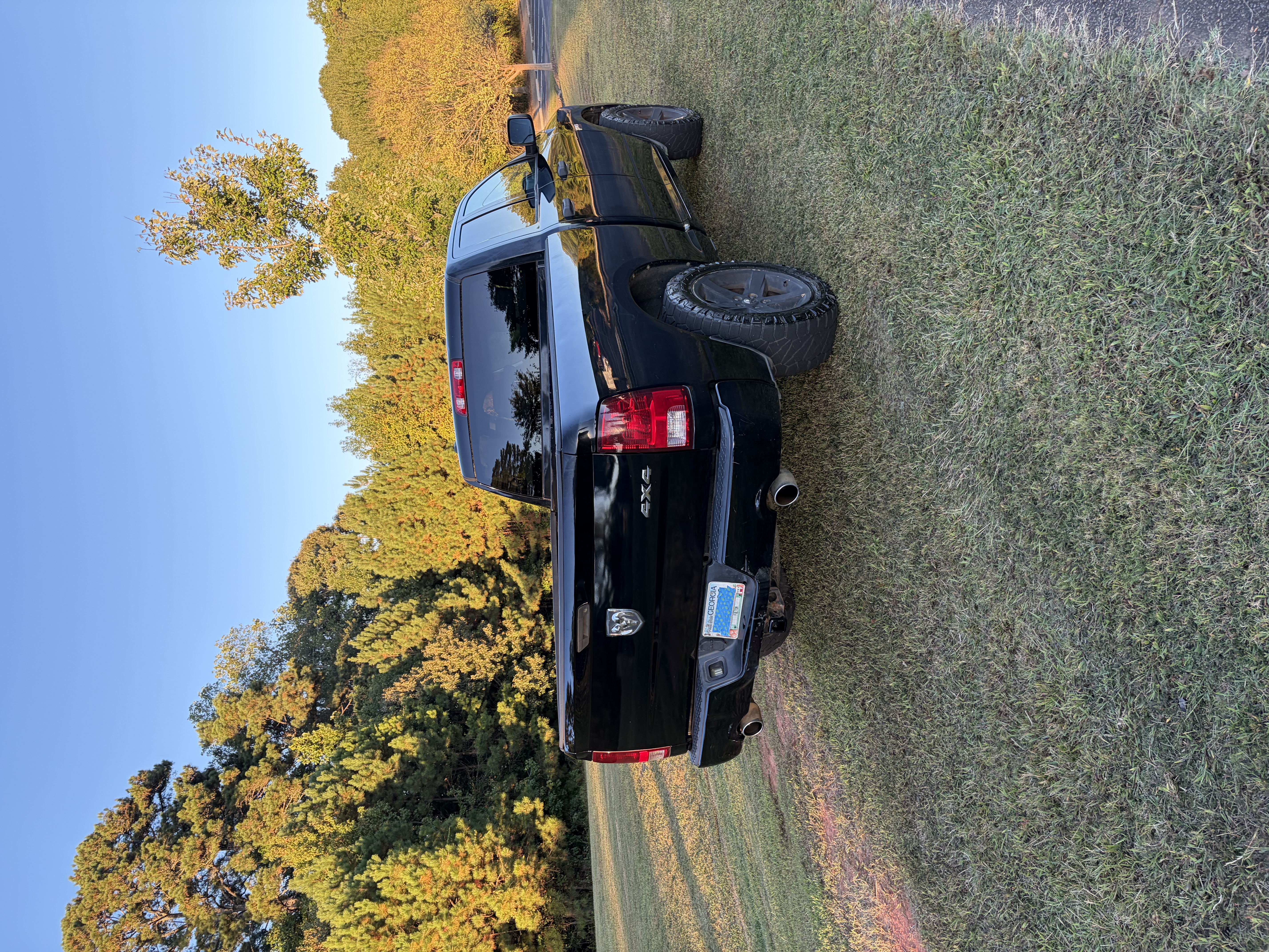 Used 2013 RAM 1500 Express AWD/4WD image 2