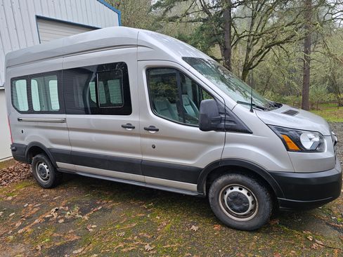 Used 2019 Ford Transit 250 148 High Roof image 1