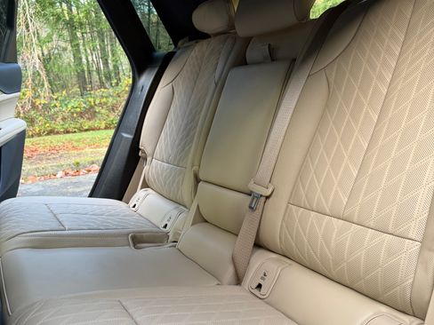 Used 2024 Cadillac Lyriq Luxury w/ Nappa Leather Package AWD/4WD image 12