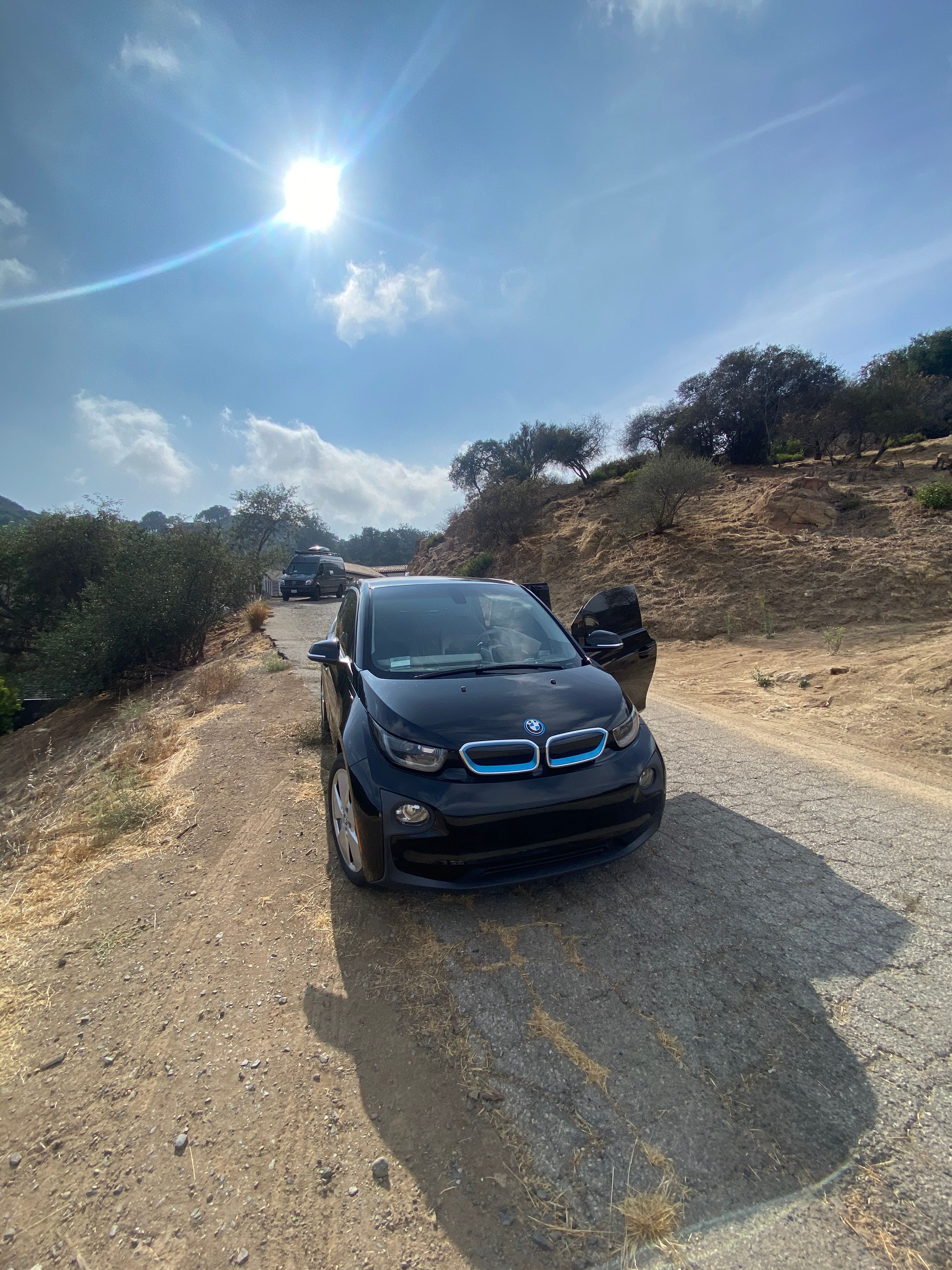 Used 2016 BMW i3 w/ Range Extender RWD image 17