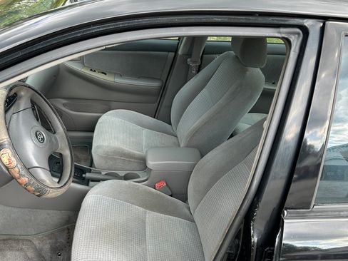 Used 2007 Toyota Corolla CE image 6