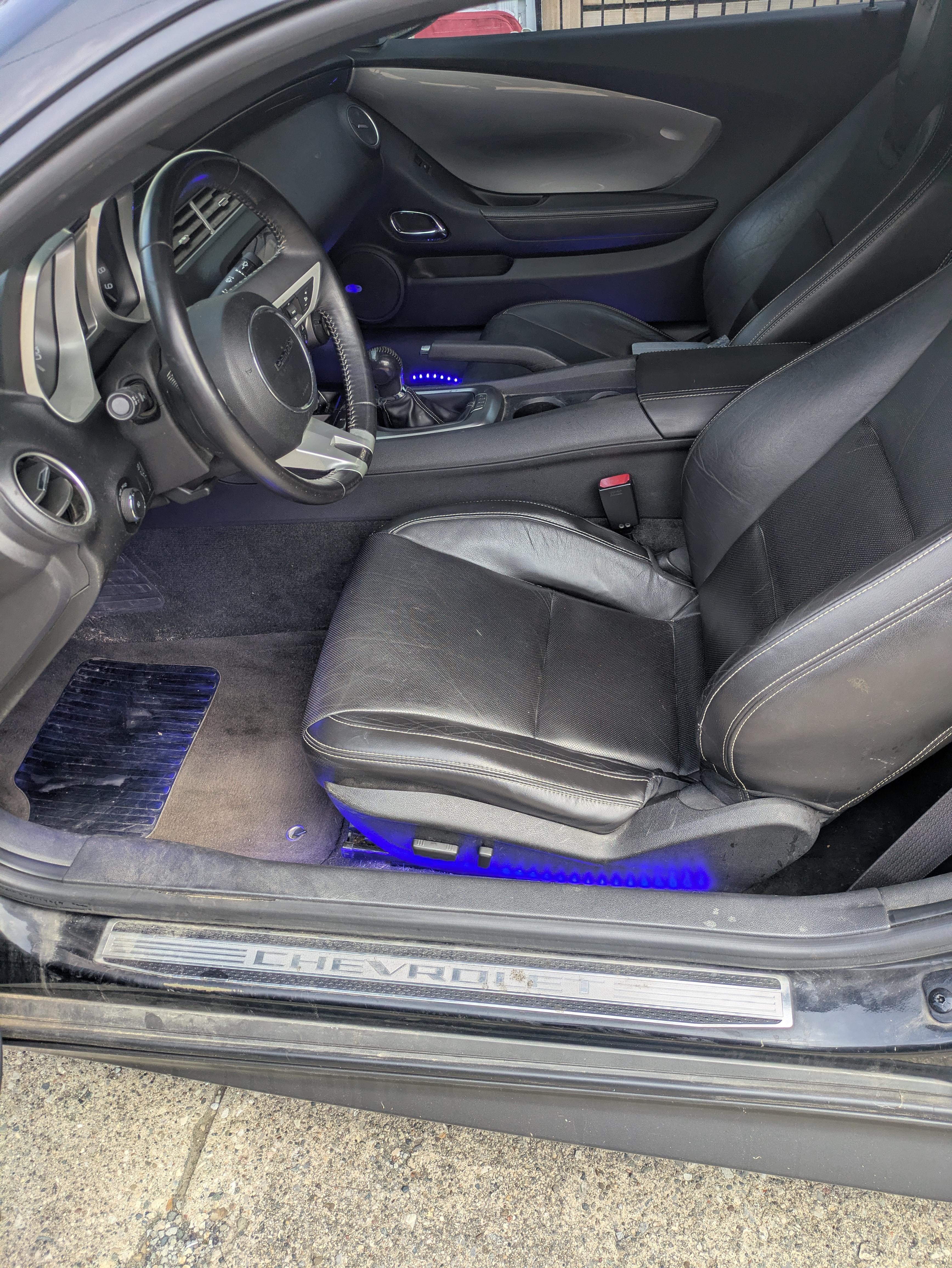 Used 2010 Chevrolet Camaro SS w/ LPO, Ground Effects Package RWD image 18