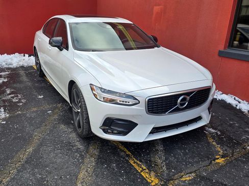 Used 2020 Volvo S90 T6 R-Design w/ Protection Package Premier image 2