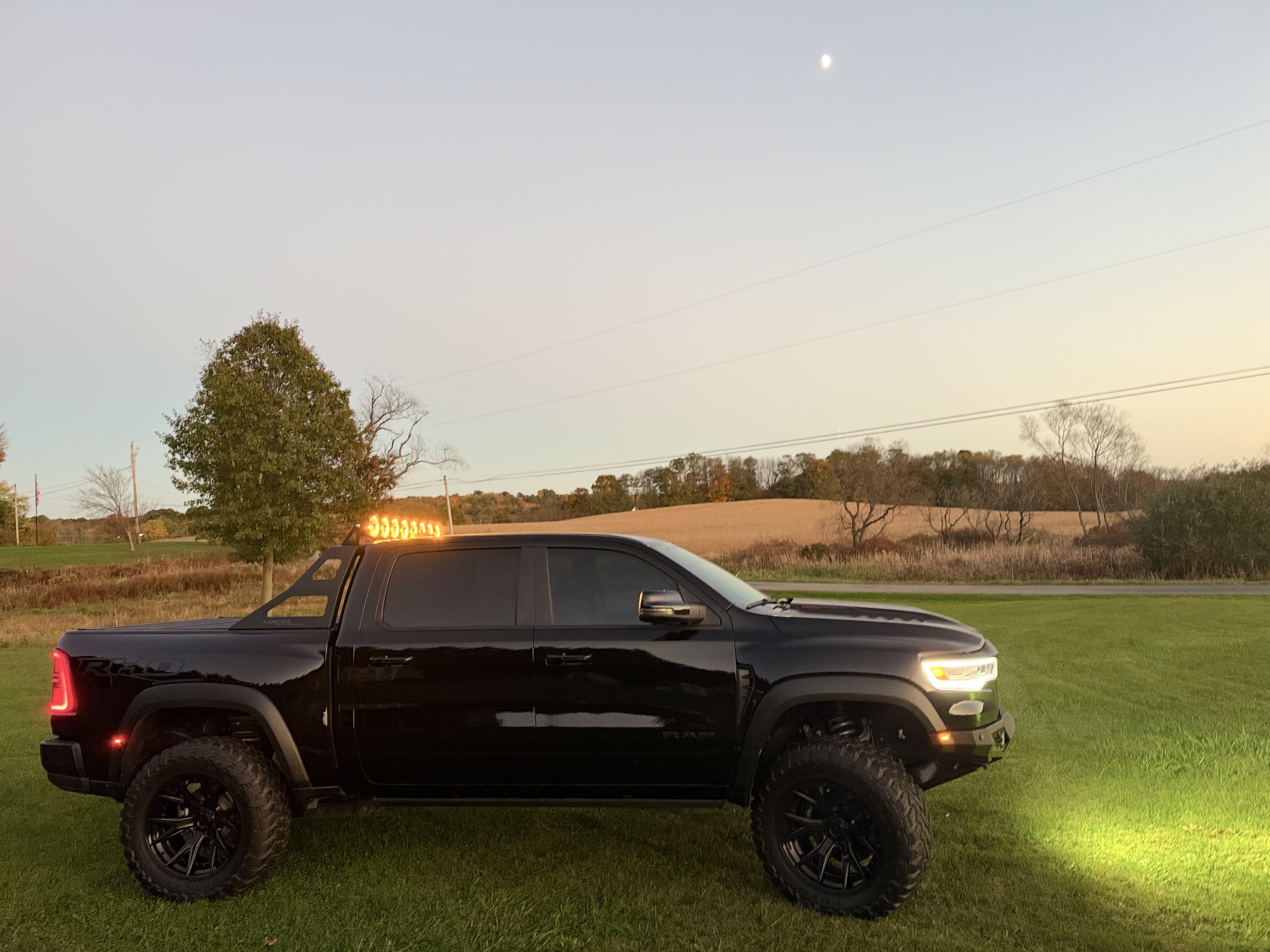 Used 2025 RAM 1500 RHO AWD/4WD image 2