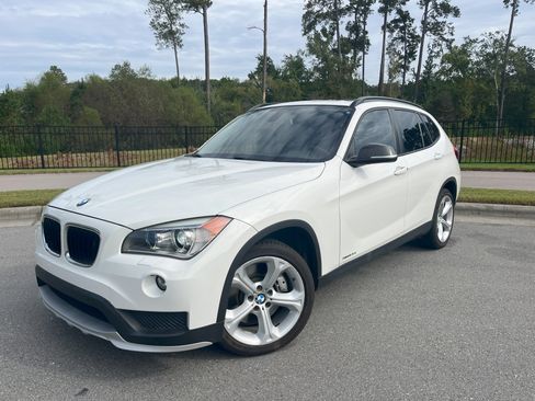 Used 2015 BMW X1 xDrive35i image 1