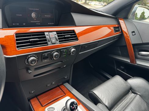 Used 2006 BMW M5 RWD image 18
