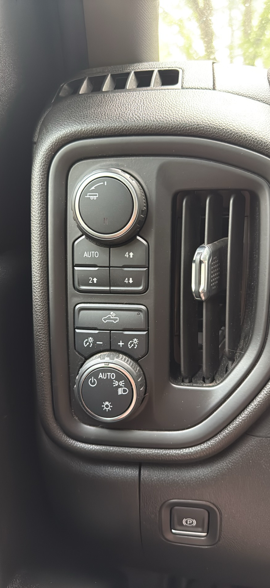 Used 2023 Chevrolet Silverado 2500 W/T AWD/4WD image 12