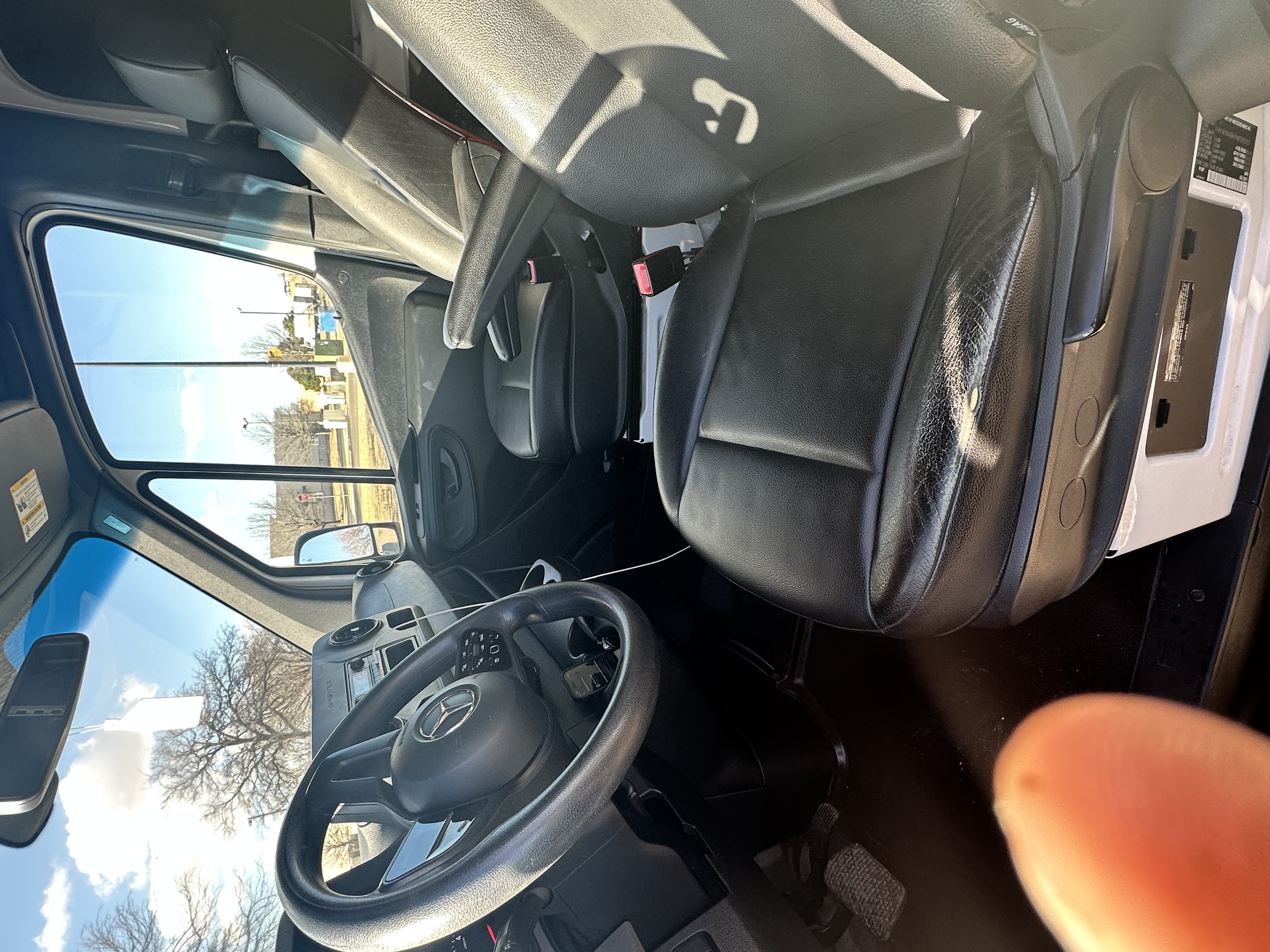 Used 2021 Mercedes-Benz Sprinter 2500 image 6