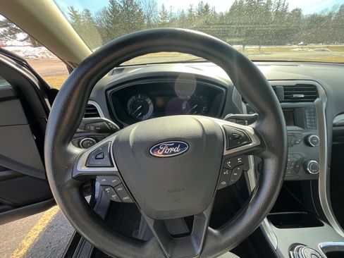 Used 2019 Ford Fusion S image 8