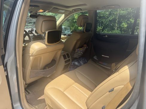 Used 2012 Mercedes-Benz GL 320 BlueTEC 4MATIC image 8