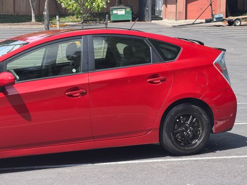 Used 2012 Toyota Prius Two FWD image 9