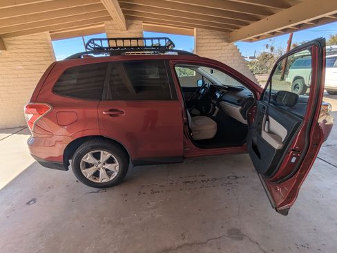 Used 2016 Subaru Forester 2.5i Premium image 5