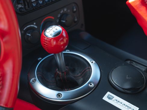 Used 2004 Dodge Viper SRT-10 image 24