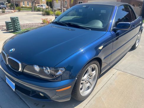Used 2004 BMW 330Ci Convertible RWD image 2