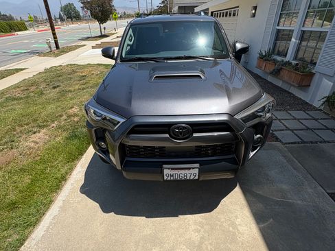 Used 2021 Toyota 4Runner TRD Off-Road Premium w/ Moonroof Package AWD/4WD image 6