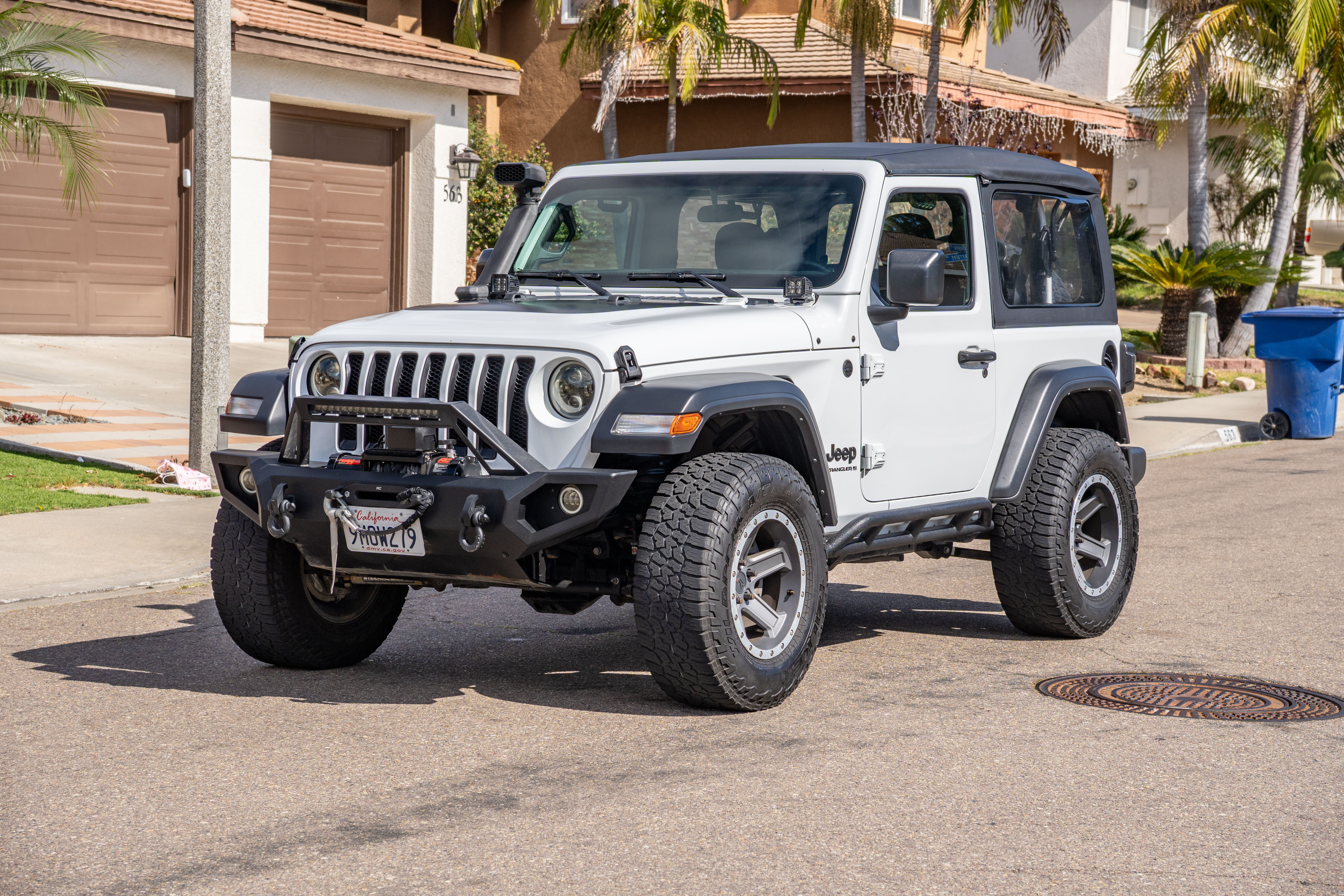 Used 2023 Jeep Wrangler Sport AWD/4WD image 11