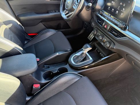 Used 2021 Kia Forte GT-Line image 13