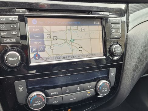 Used 2015 Nissan Rogue SL w/ SL Premium Package image 11