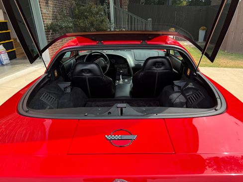 Used 1995 Chevrolet Corvette Coupe RWD image 15