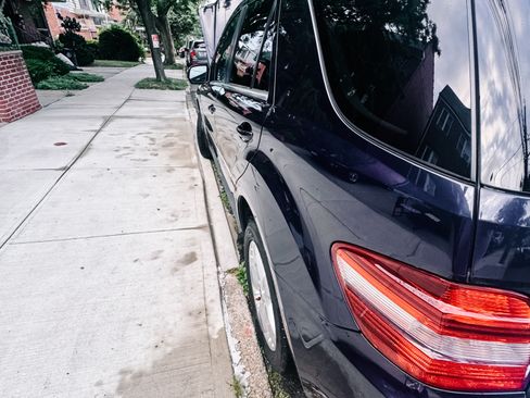 Used 2010 Mercedes-Benz ML 350 4MATIC image 8