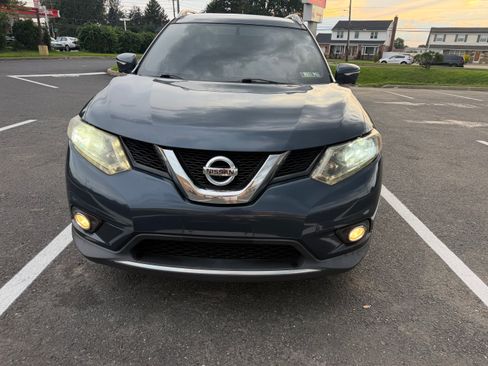 Used 2015 Nissan Rogue SL AWD/4WD image 2