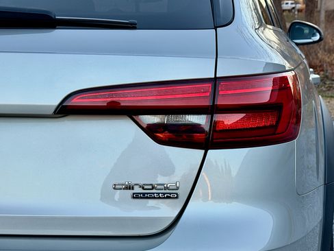 Used 2017 Audi A4 2.0T allroad Prestige w/ Prestige Package image 14