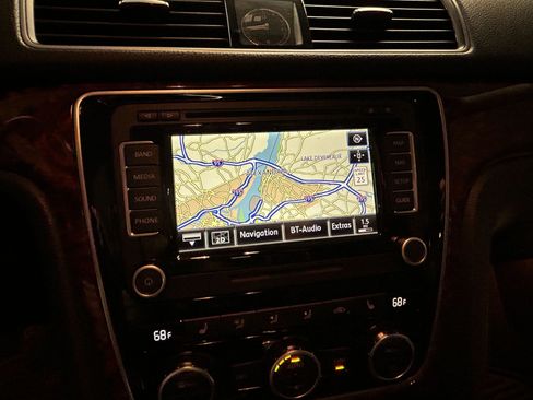 Used 2012 Volkswagen Passat 2.5 SEL Premium image 10