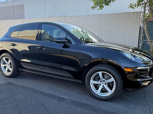 Used 2018 Porsche Macan Sport Edition AWD/4WD image 19