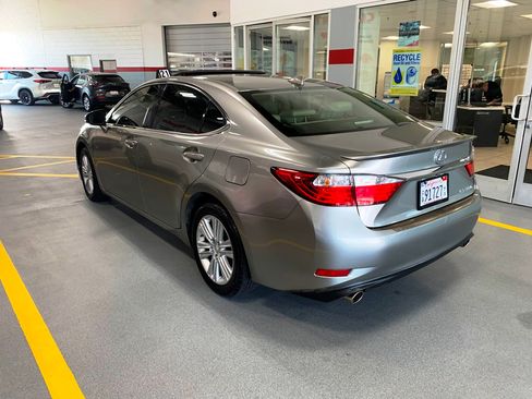 Used 2015 Lexus ES 350 image 2
