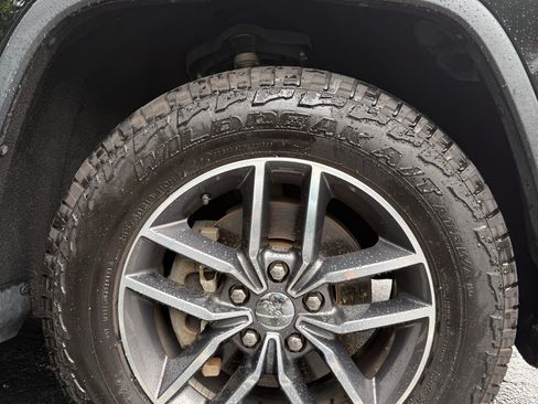 Used 2018 Jeep Grand Cherokee Limited w/ Trailer Tow Group IV image 5