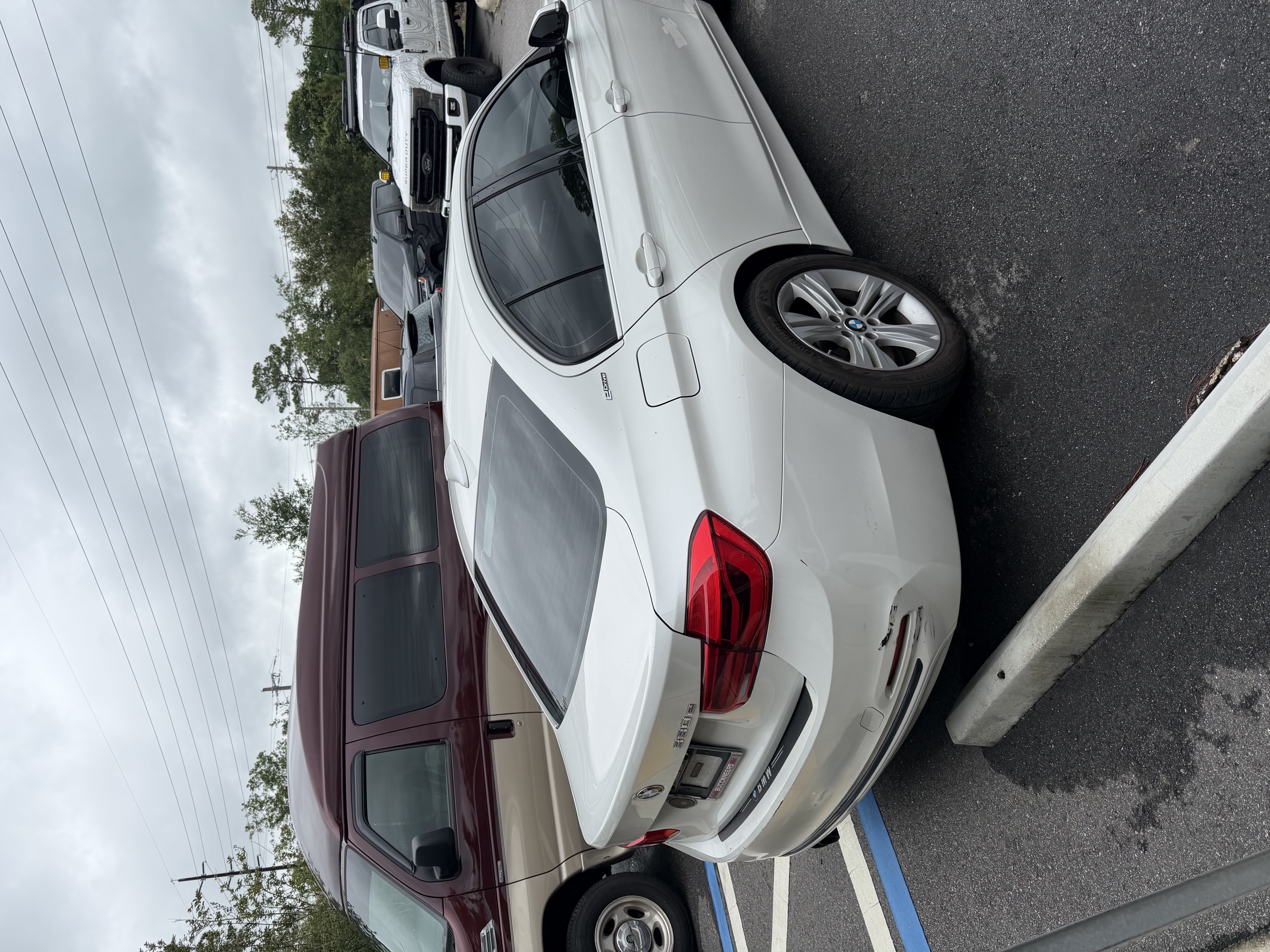 Used 2017 BMW 330e RWD image 4