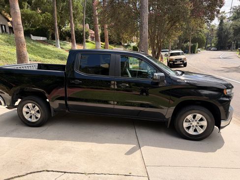 Used 2019 Chevrolet Silverado 1500 LT w/ All-Star Edition RWD image 9