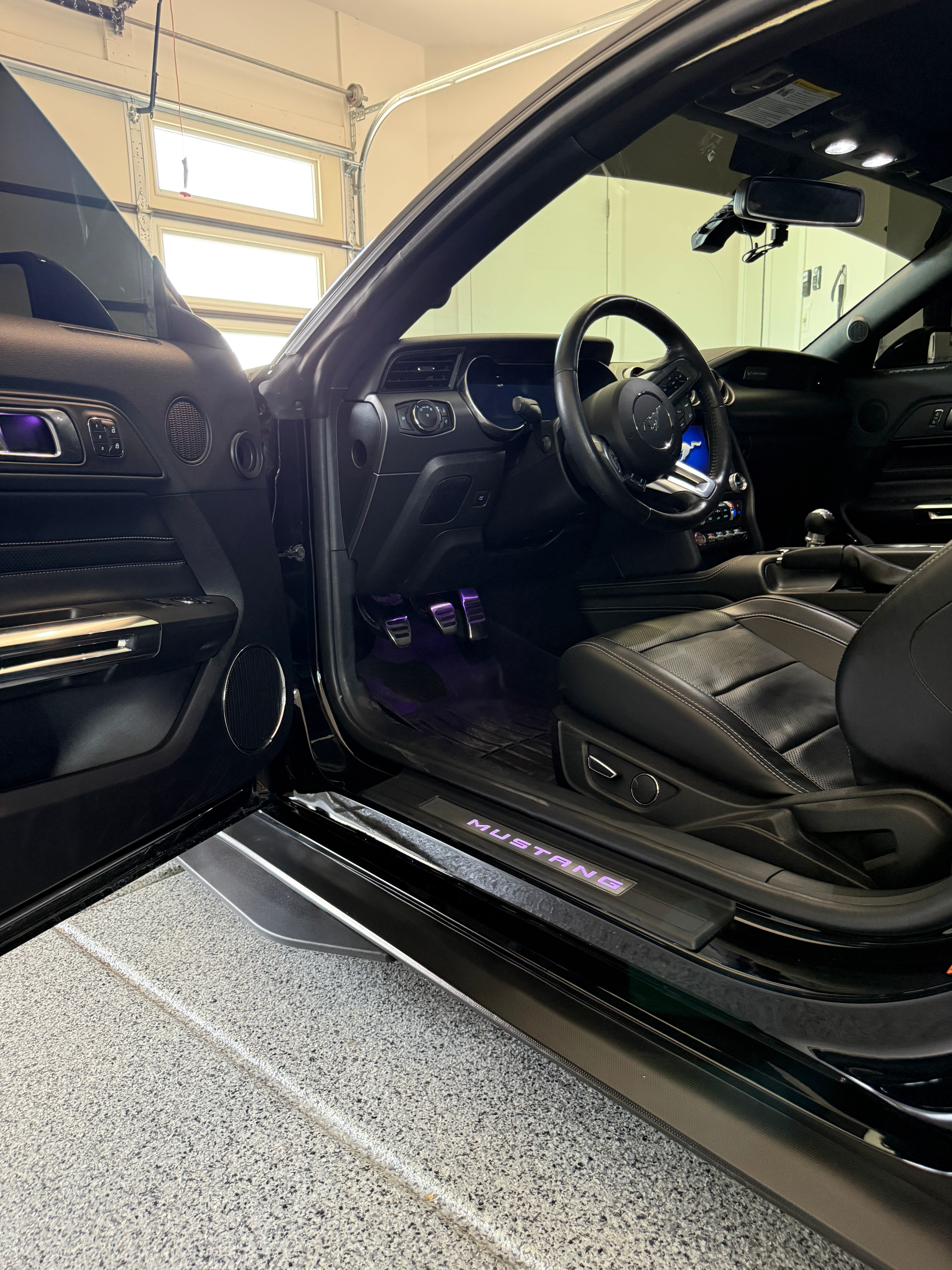 Used 2019 Ford Mustang GT Premium w/ Equipment Group 401A RWD image 21
