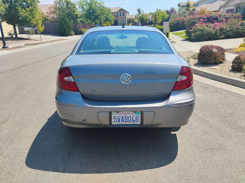 Used 2007 Buick LaCrosse CXS FWD image 8