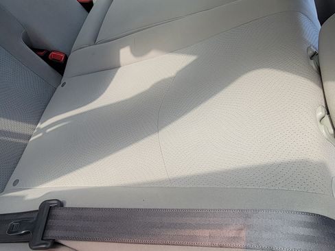 Used 2013 Toyota Prius Two image 22