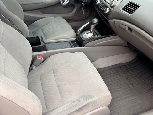 Used 2010 Honda Civic LX image 9