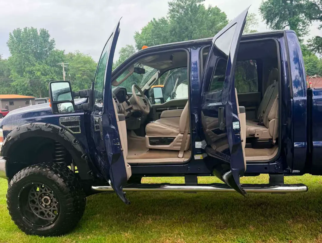 Used 2008 Ford F250 FX4 AWD/4WD image 8