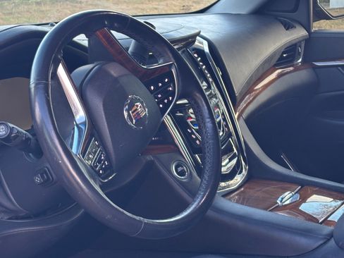 Used 2015 Cadillac Escalade ESV Premium image 15