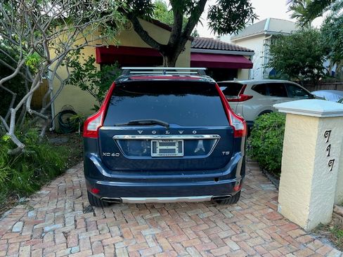 Used 2015 Volvo XC60 T5 Premier Plus image 6