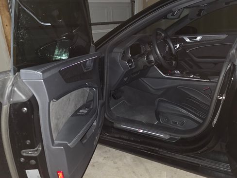 Used 2021 Audi A7 e Prestige w/ Prestige Package image 27