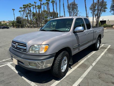 Used 2002 Toyota Tundra SR5 RWD image 1