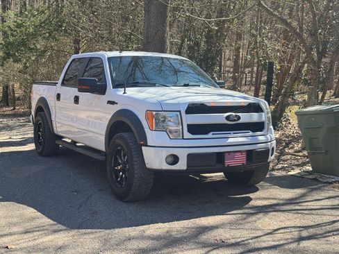 Used 2013 Ford F150 XLT w/ XLT Chrome Pkg image 1
