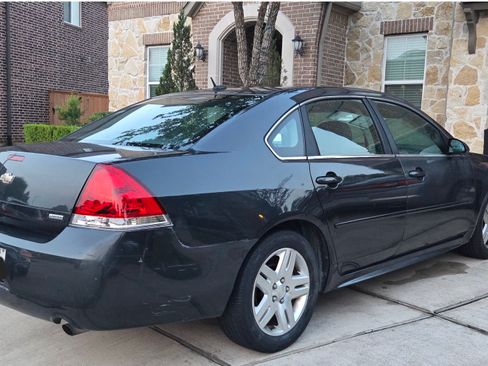 Used 2014 Chevrolet Impala LT w/ LT Sunroof Package image 8