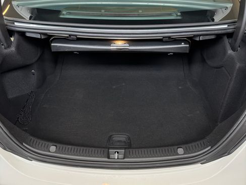 Used 2020 Mercedes-Benz E 350 Sedan image 25