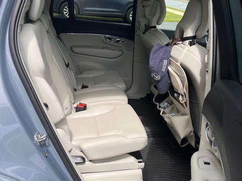 Used 2020 Volvo XC90 T5 Momentum AWD/4WD image 17
