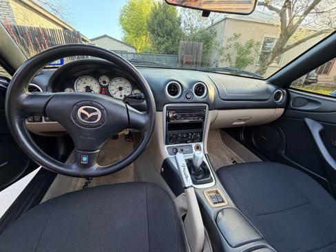 Used 2003 MAZDA MX-5 Miata SE image 13