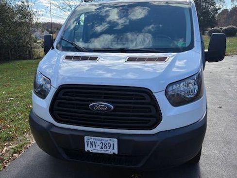 Used 2019 Ford Transit 250 130 Low Roof image 2