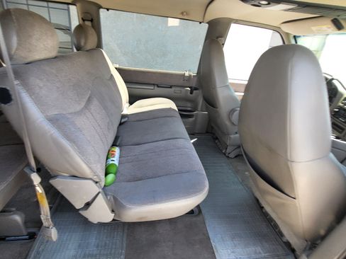 Used 2002 GMC Safari w/ Sle Marketing Option Pkg 2 image 13